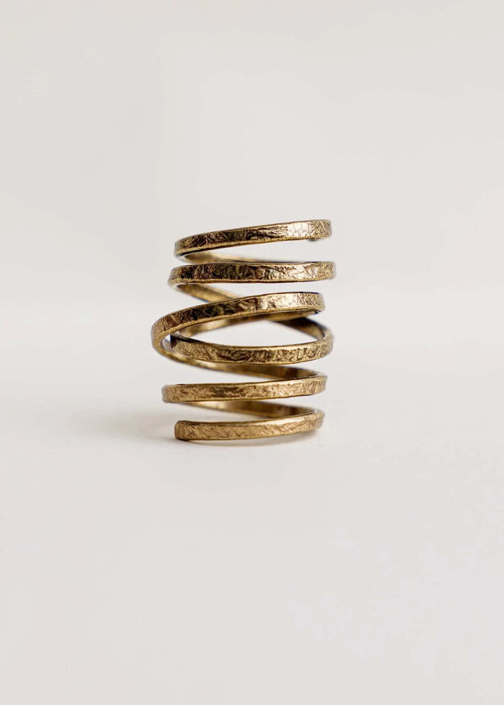 Wrap Around Ring — Gold textured ring detail — MYFASHIONFRUIT