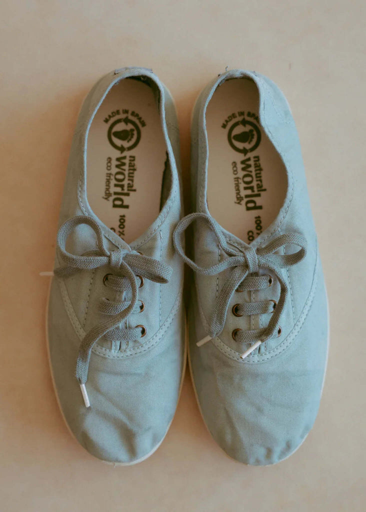 Old Arum Sneakers — Pale blue lace-up sneakers, detail — MYFASHIONFRUIT