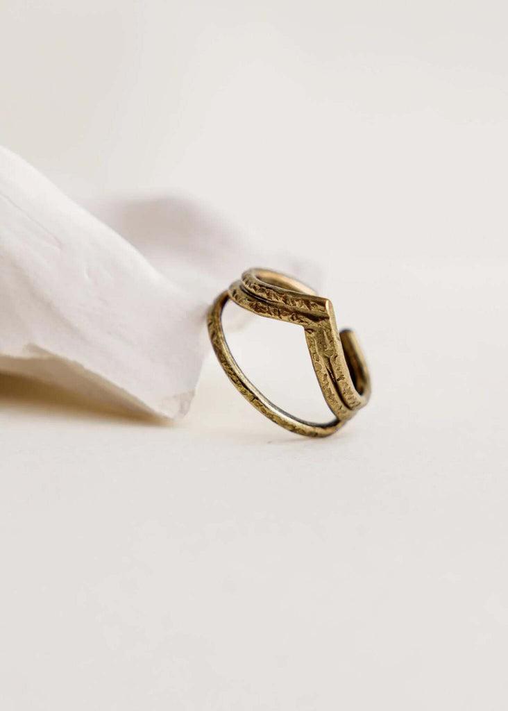 Myah Bronze Ring — detail of bronze ring — MYFASHIONFRUIT
