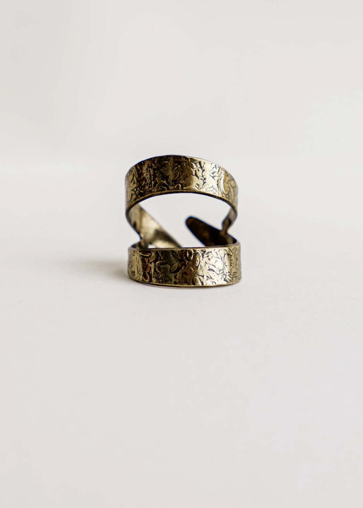 Fall Apart Bronze Ring — Bronze-tone double band ring, detail — MYFASHIONFRUIT