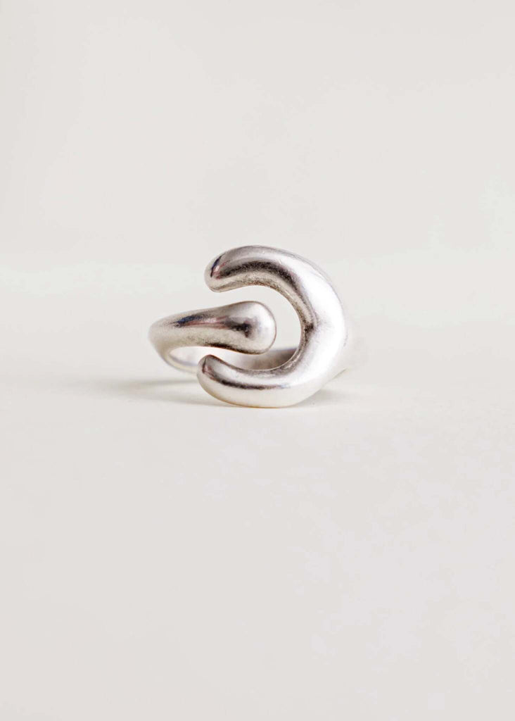 Cronus Ring — Silver ring detail — MYFASHIONFRUIT