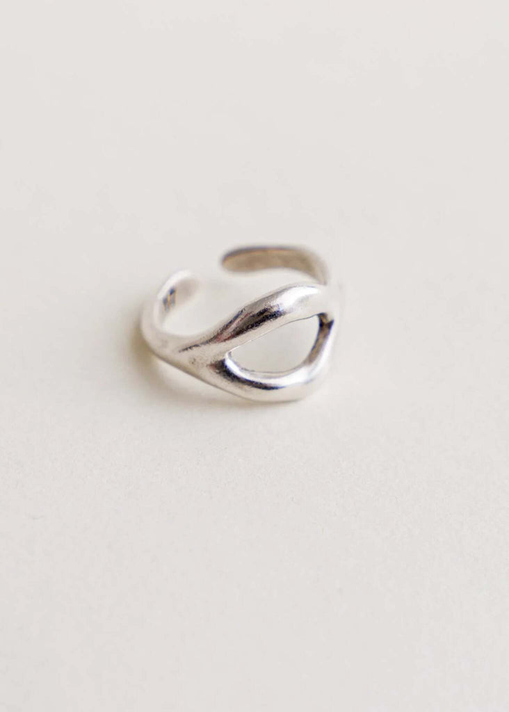 Solene Ring — Silver ring with abstract cut-out, detail — MYFASHIONFRUIT