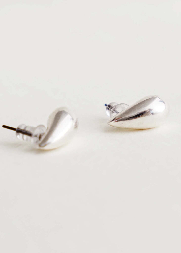 Fleur Earrings — Silver teardrop earrings detail — MYFASHIONFRUIT
