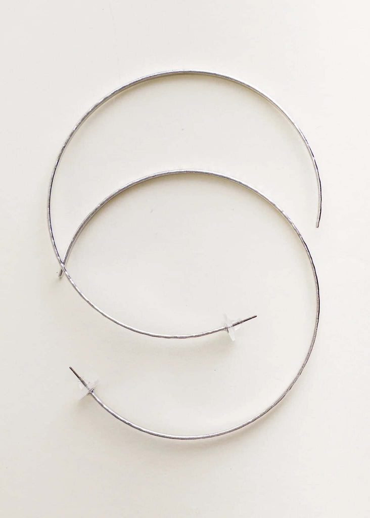 Roxana Silver Hoops — Silver hoop earrings, detail — MYFASHIONFRUIT