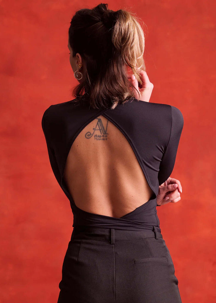 Abby Top — Black open-back top on model — MYFASHIONFRUIT