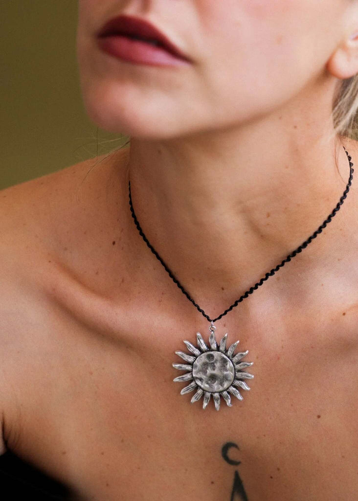 Anatoly Pendant — Silver sun necklace on model — MYFASHIONFRUIT