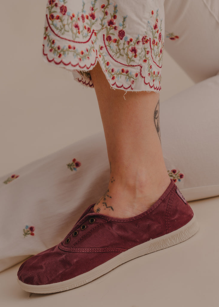 Old Arum Sneakers — Burgundy sneakers with white sole — MYFASHIONFRUIT
