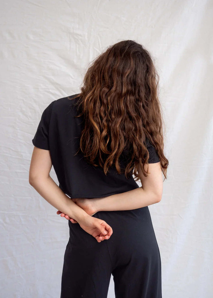 Yin Cardi — Black t-shirt and pants set on model, back view — MYFASHIONFRUIT