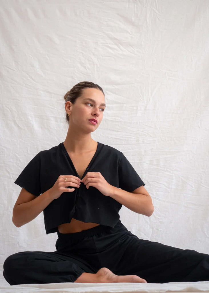 Yin Cardi — Black crop top and pants on model — MYFASHIONFRUIT