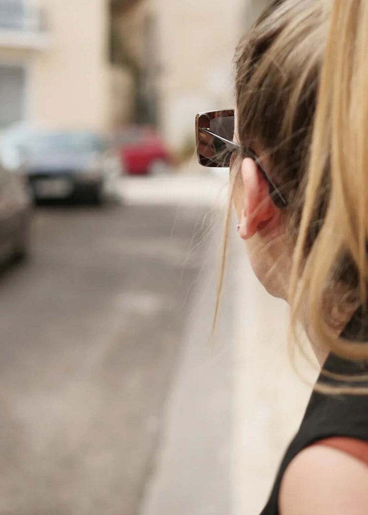 Komono MALICK Black Tortoise Sunglasses — On model, detail — MYFASHIONFRUIT