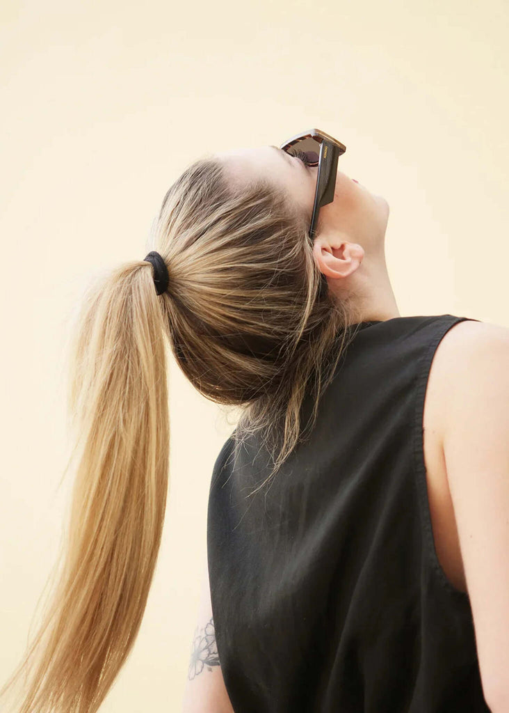 Komono MALICK Black Tortoise Sunglasses — on model, detail — MYFASHIONFRUIT