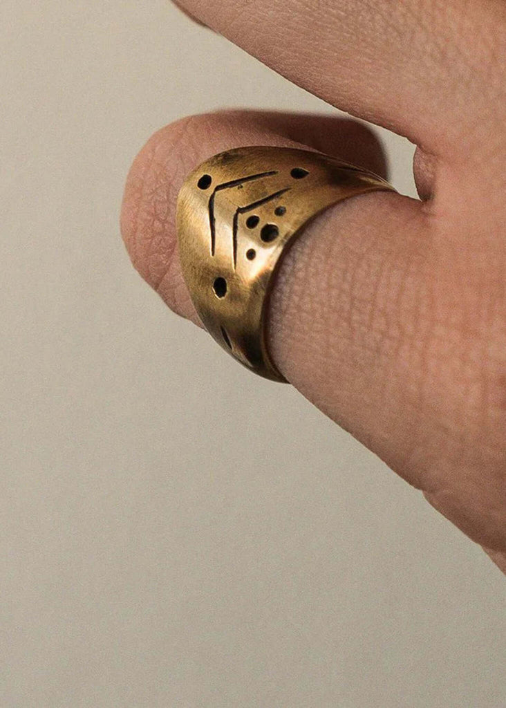 Maya Chevalier — Gold ring on finger, detail — MYFASHIONFRUIT