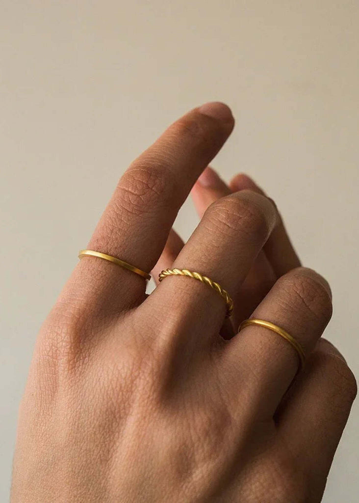 Minimalist Set Of 3 Rings — detail of ring set on hand, gold plated — MYFASHIONFRUIT
