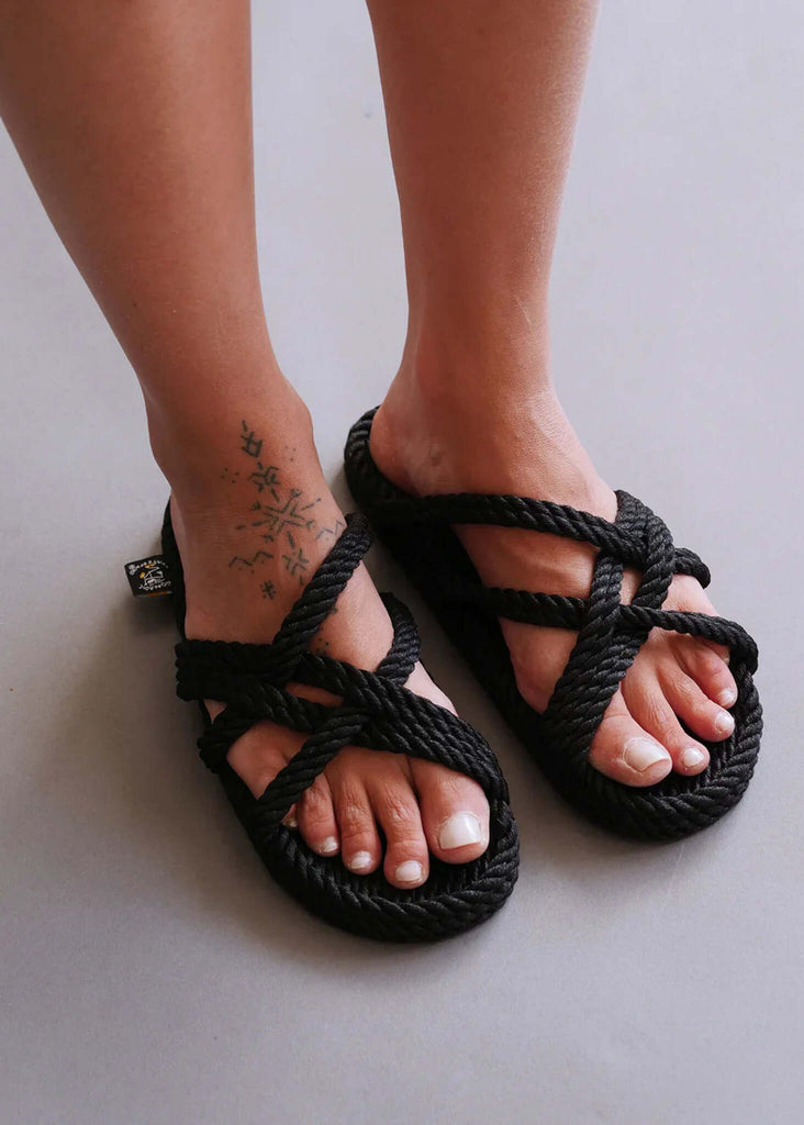 Woman wearing black Slip On Sandals with crossover rope straps — MYFASHIONFRUIT