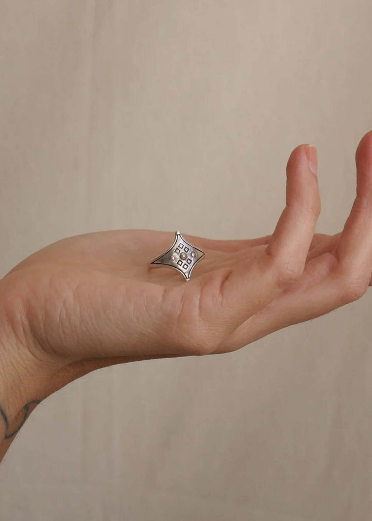 Tuareg Ring — Silver ring on palm — MYFASHIONFRUIT