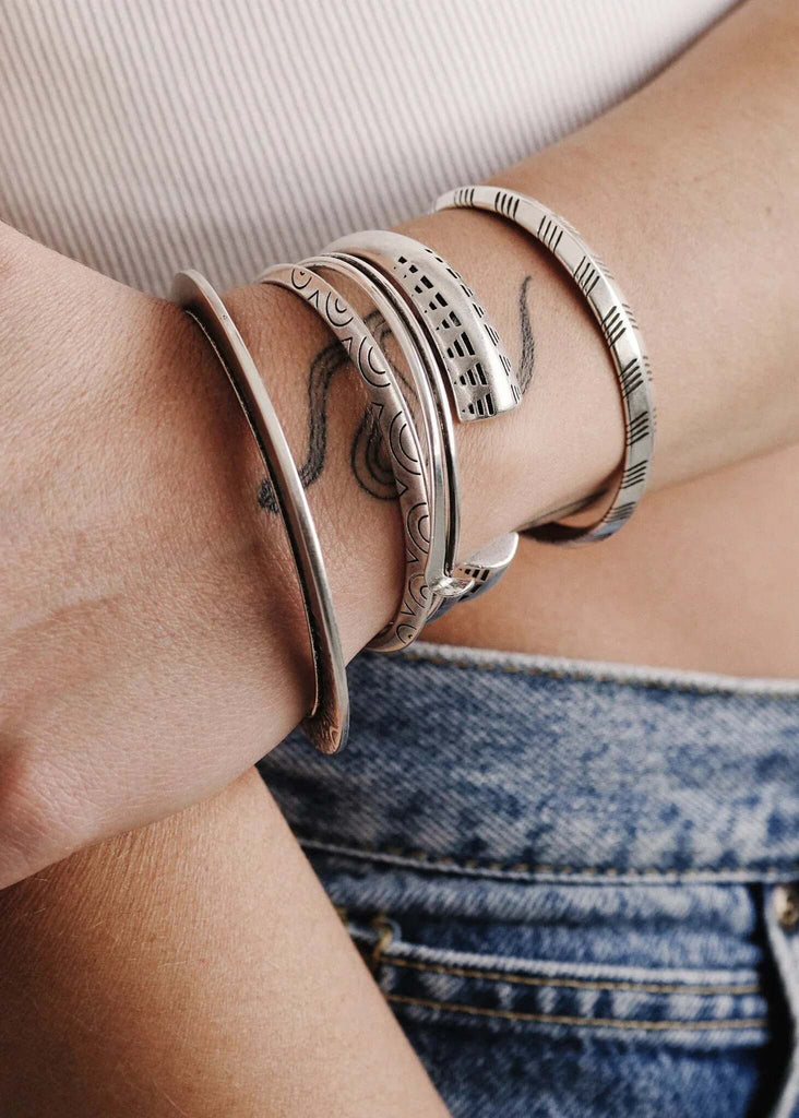 Indian Cuff — Silver cuffs with tribal patterns — MYFASHIONFRUIT