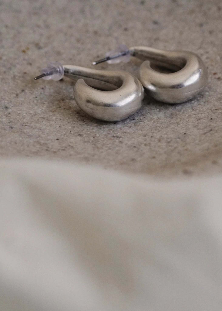 Bold Hook Earrings — Silver, curved, detail — MYFASHIONFRUIT