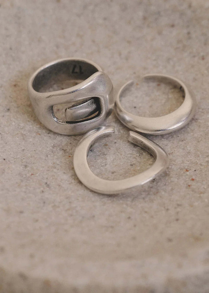Belt Ring — silver-toned ring set, buckle detail — MYFASHIONFRUIT