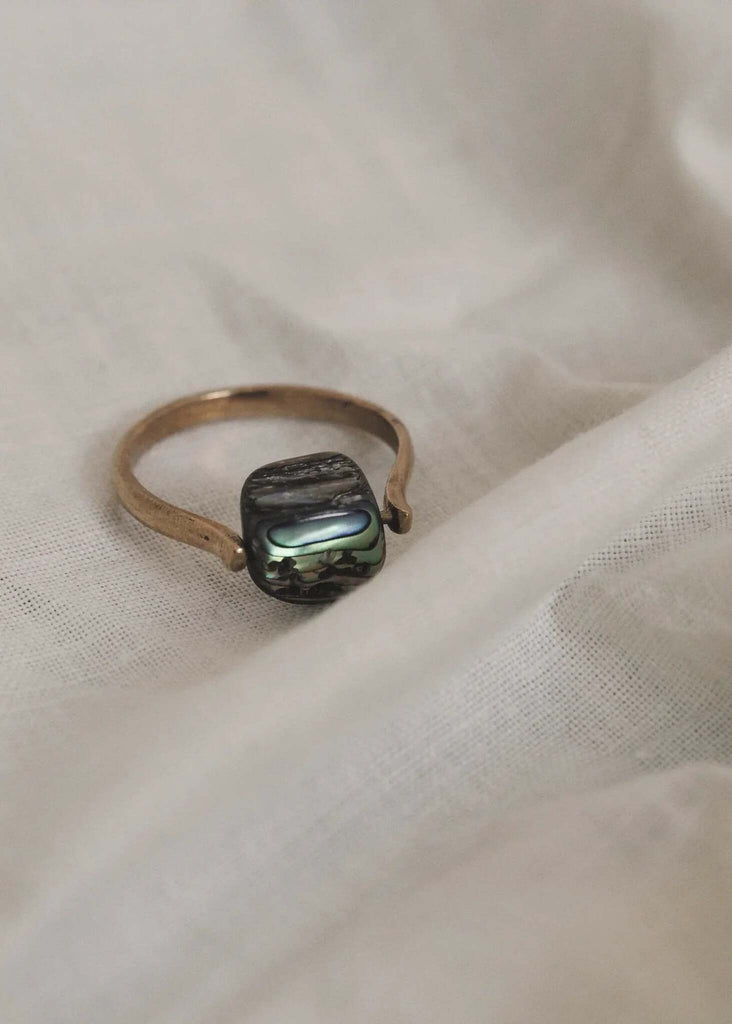 Sally Ring — Gold ring with black stone — MYFASHIONFRUIT