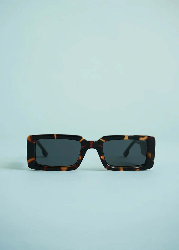 Komono MALICK Sunglasses — havana print rectangular frame detail — MYFASHIONFRUIT