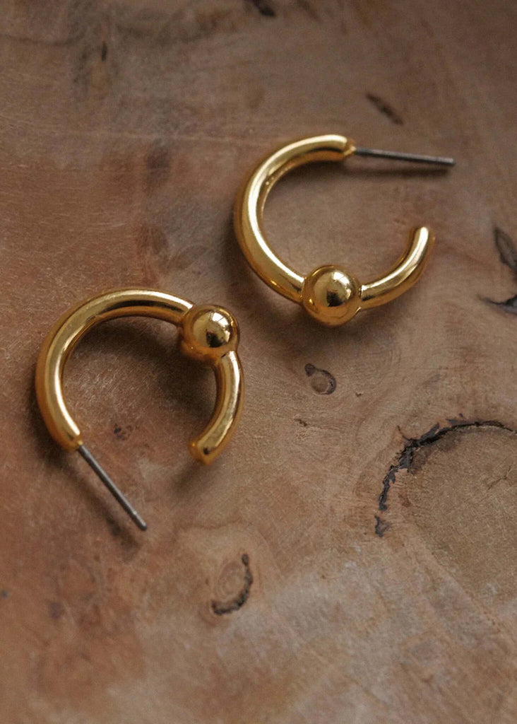 Peg Hoops — Gold beaded hoops — MYFASHIONFRUIT