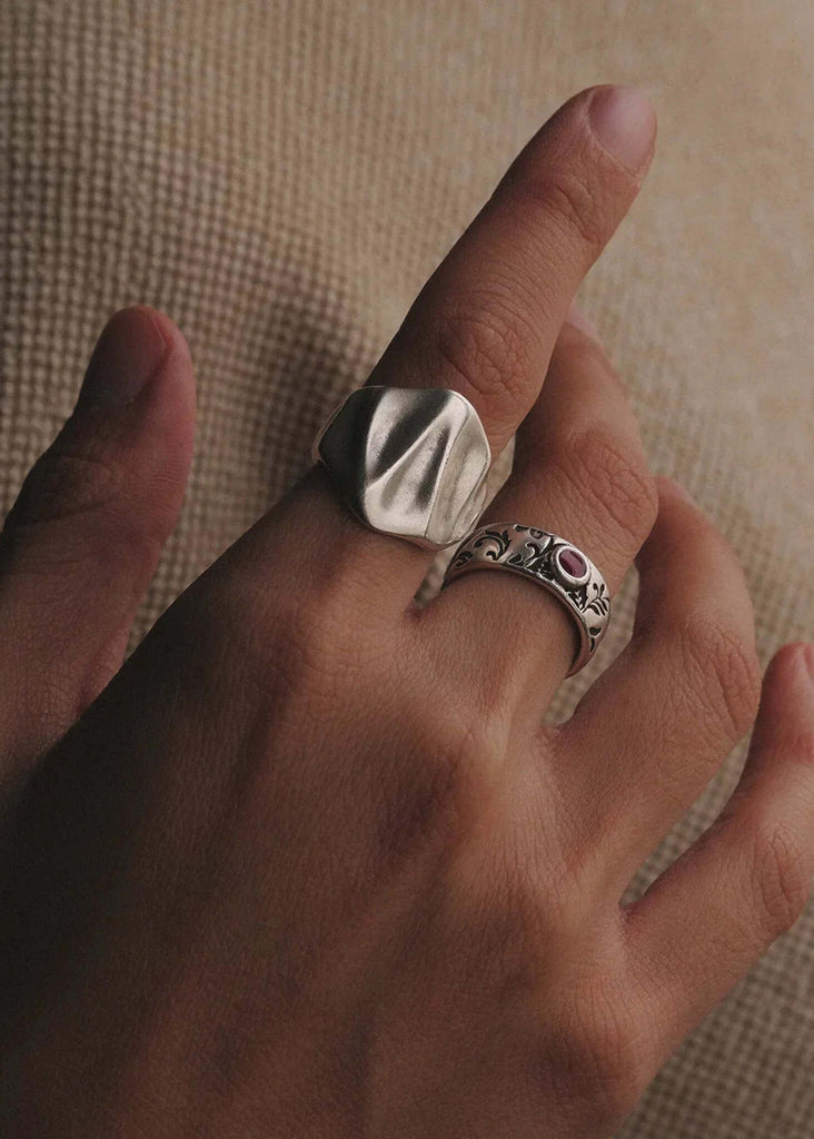 Rough Ring — silver ring with ripple effect detail on hand — MYFASHIONFRUIT