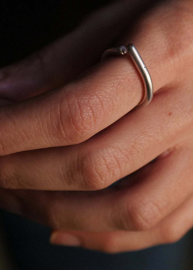 Edge Ring — Silver ring on finger — MYFASHIONFRUIT
